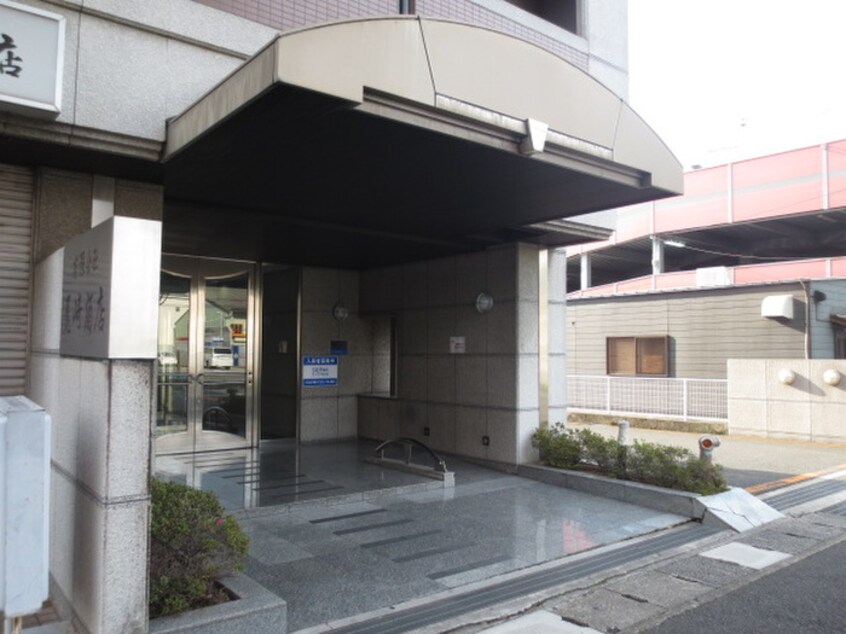 エントランス部分 サンクチュアリ