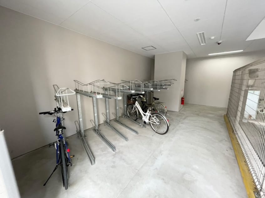 駐輪場 ｴｽﾃﾑｺｰﾄ神戸山手ｽﾃｰｼｮﾝﾃﾞｭｵ