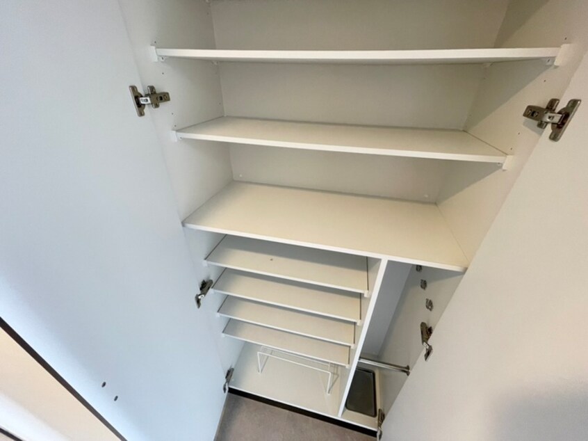 靴箱 ｴｽﾃﾑｺｰﾄ神戸山手ｽﾃｰｼｮﾝﾃﾞｭｵ