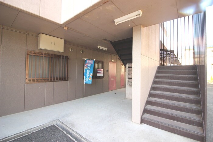 エントランス部分 パ－クサイド浅尾