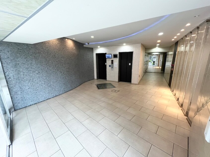エントランス部分 ＳＥＲＥＮｉＴＥ江坂四番館