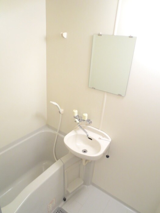 バス／シャワールーム等 プリオ－ルＺＥＮ弐番館