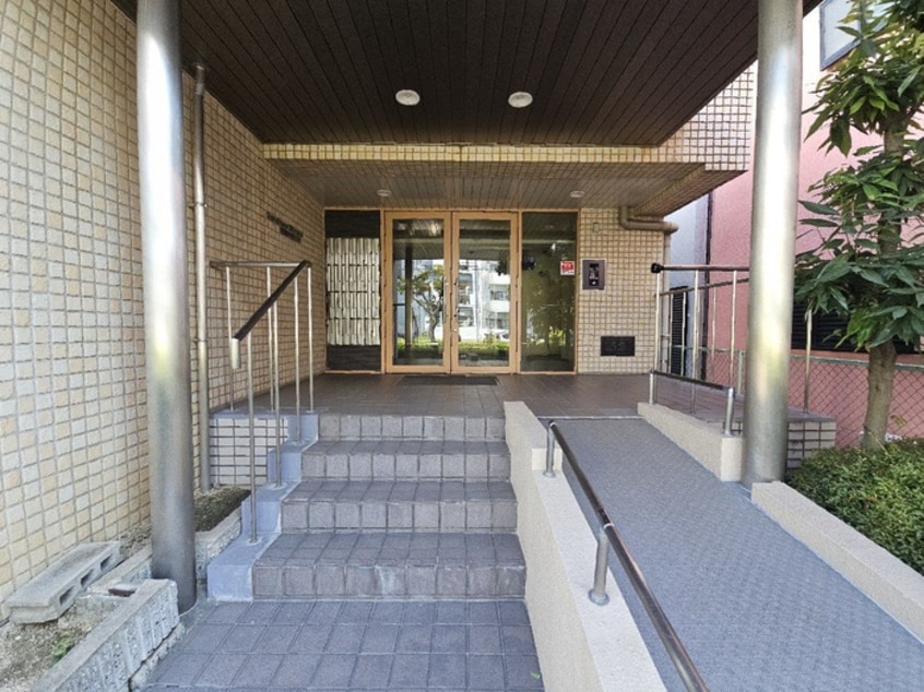 エントランス部分 グランメ－ルシマノ