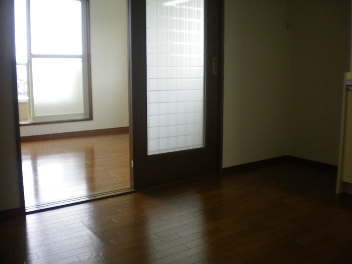 居室 ツインフィールド弐番館