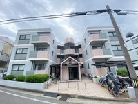 ラ・メゾンクレ－ル