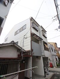 金田町１丁目貸家