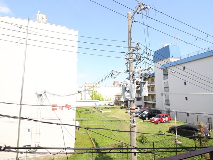 室内からの展望 モンスフェール若松町