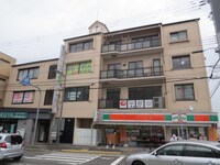 カツミビル
