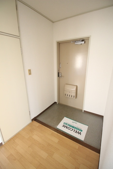 玄関 メゾンフォルテ中西