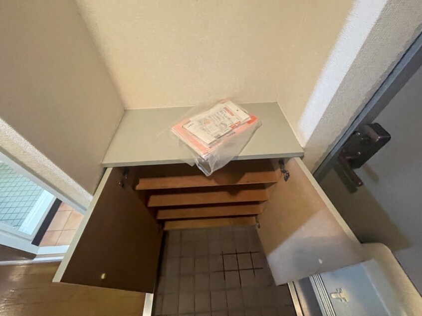 靴箱 ザウバーベルグ