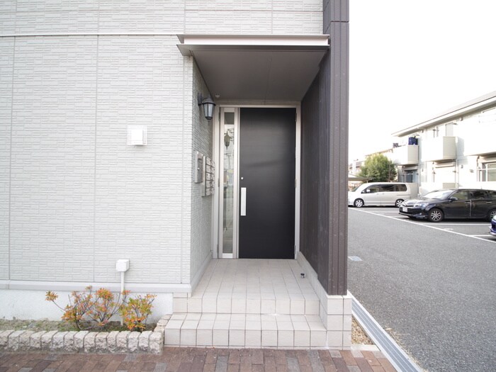 エントランス部分 クレ－ルＢ棟