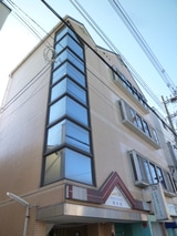 陽気館