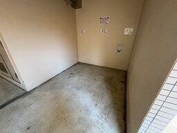 バイク置き場