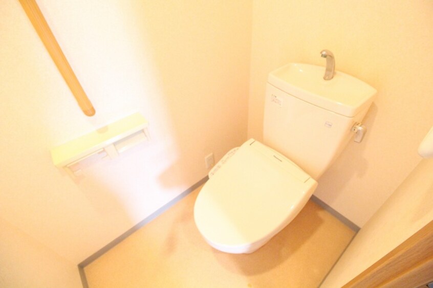 トイレ サンクレイドルカメヤマ