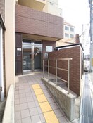 エントランス部分 グランディ－ルシャト－