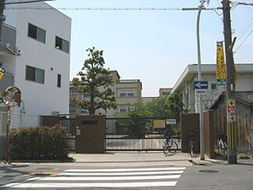 茨田中学校(中学校/中等教育学校)まで872m ベルフォーレ