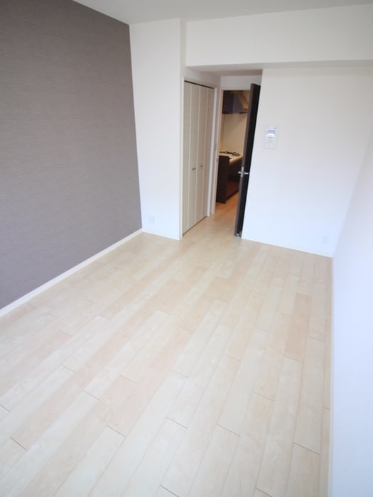 居室 Mid Court Umekita