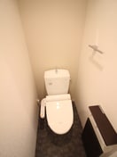 トイレ Mid Court Umekita