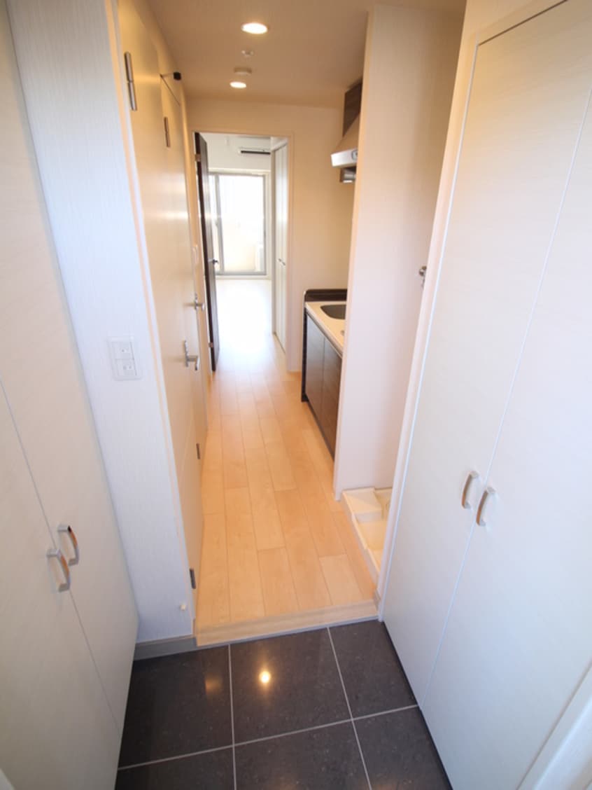 玄関 Mid Court Umekita