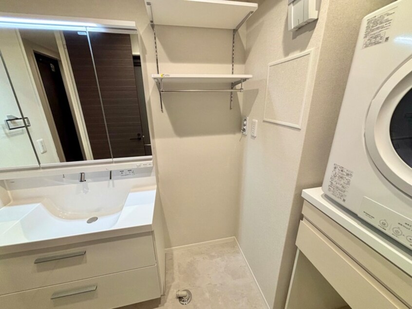 洗濯機置場 フローレ 桃ケ池