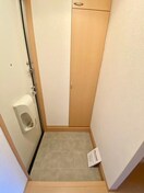 玄関 憩ハイツ