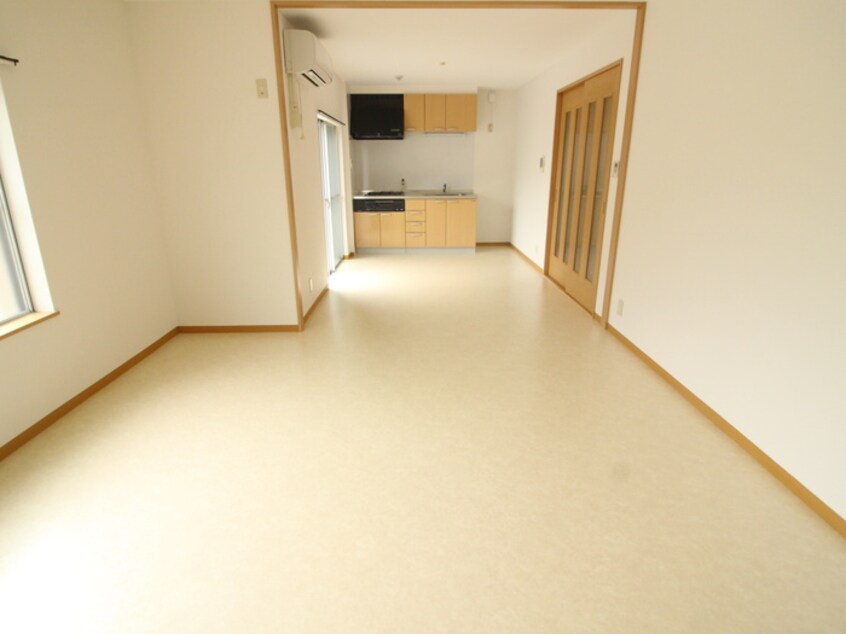 居室 サンロイヤルマンション
