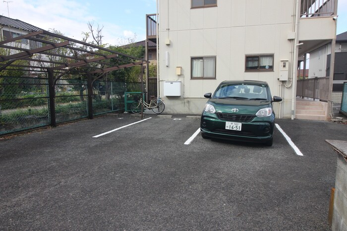 駐車場 エレガントハイツ