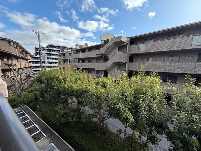 室内からの展望 サニーライフ緑地