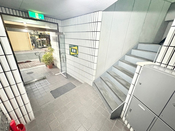 エントランス部分 ハイツ城