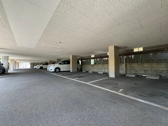 駐車場 ダイジェストハイツ