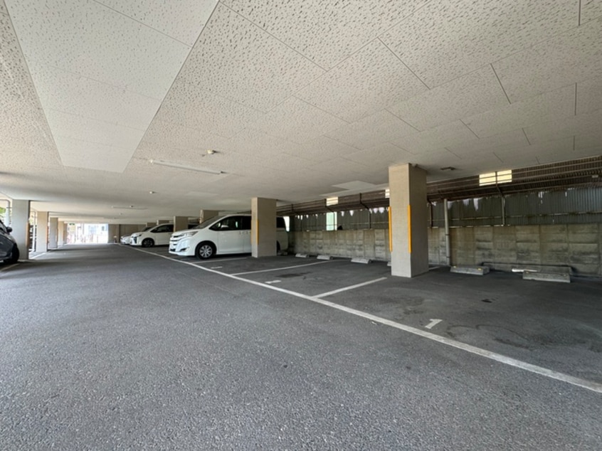 駐車場 ダイジェストハイツ