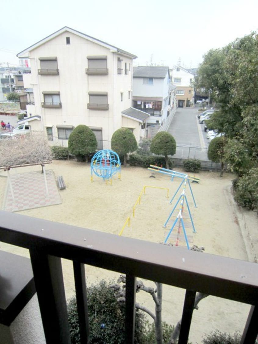 室内からの展望 ダイジェストハイツ