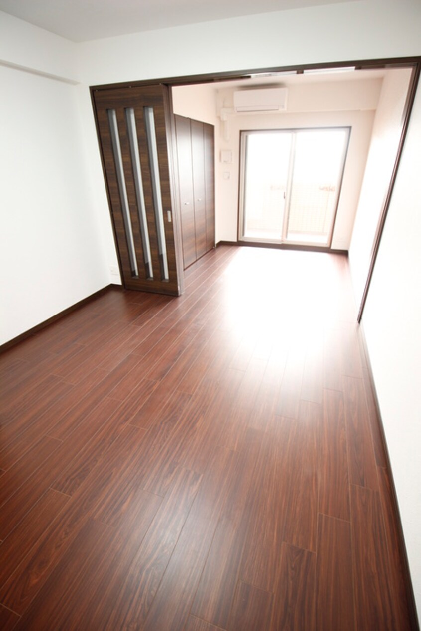 居室 グランカーサ難波元町