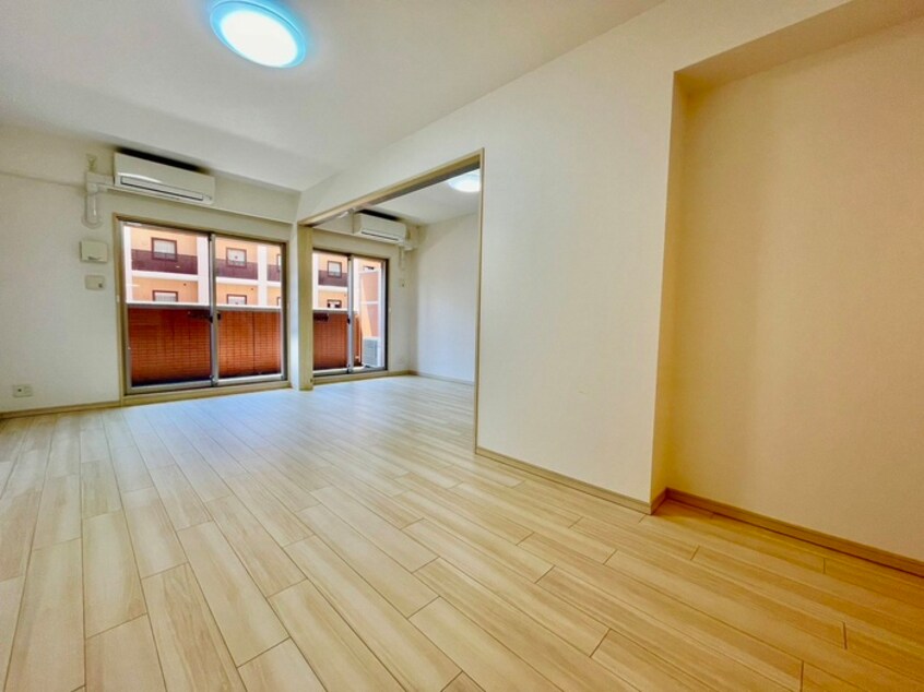 居室 グランカーサ難波元町