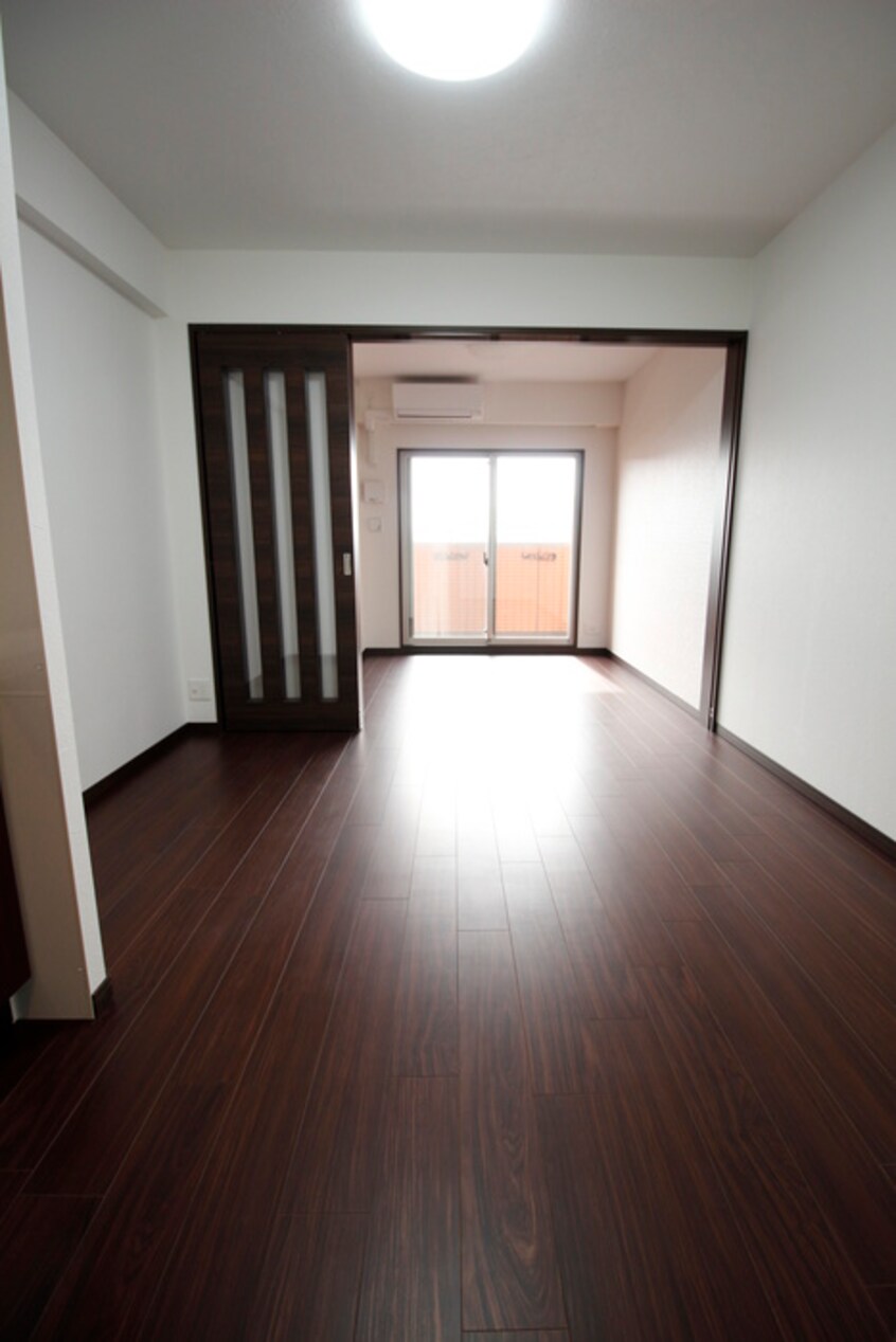 居室 グランカーサ難波元町