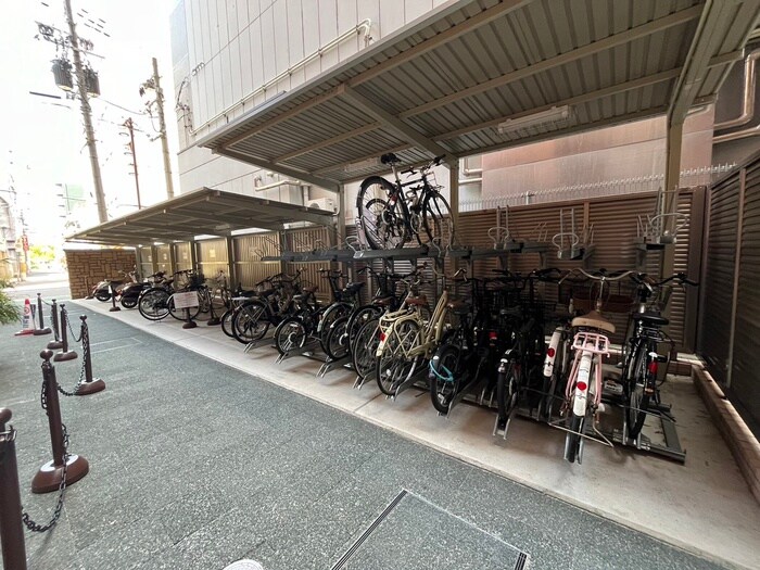 駐輪場 グランカーサ難波元町