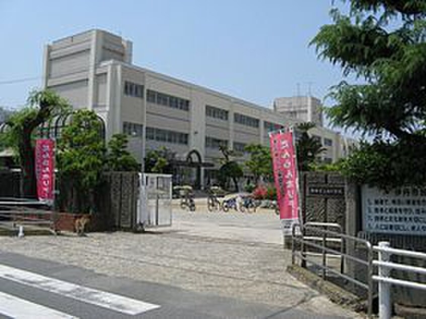鈴原小学校(小学校)まで90m メゾン鈴原