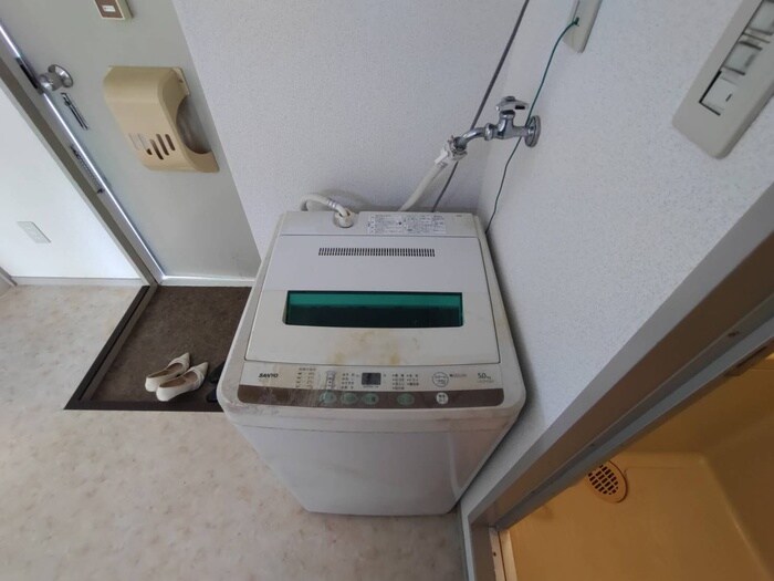 洗濯機置場 友清ハイツ