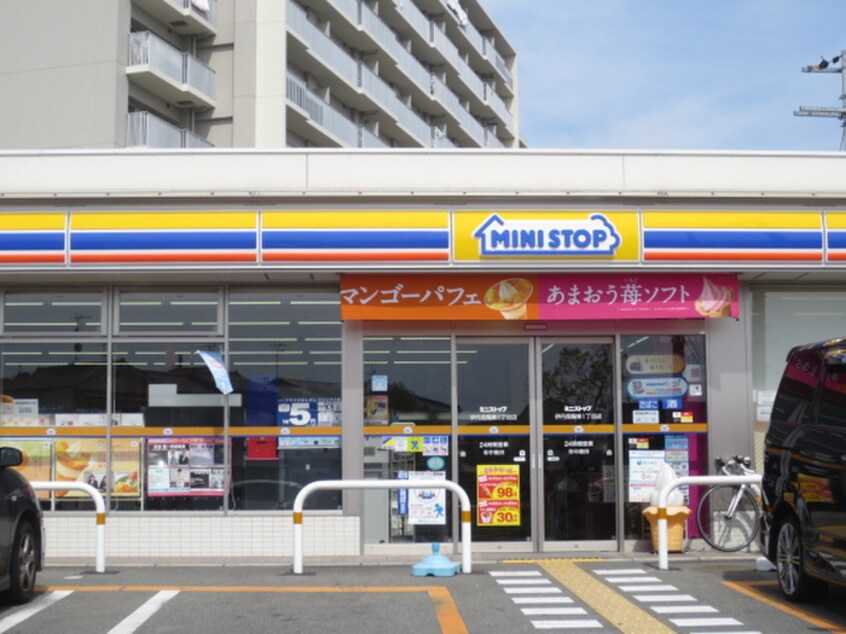 コンビニ(コンビニ)まで138m 友清ハイツ