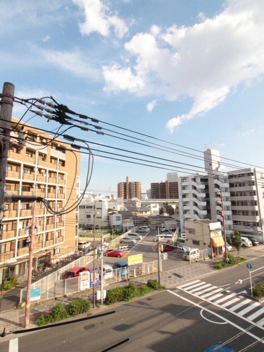 室内からの展望 ブルーリングフラットキョーエイ