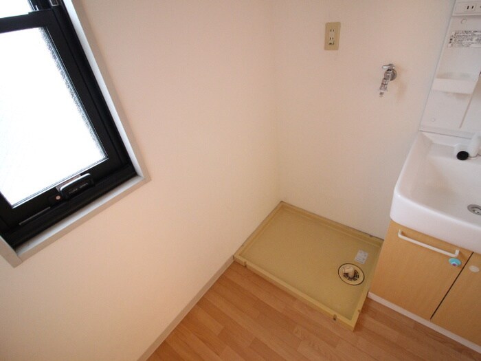 洗濯機置場 コニ－行幸