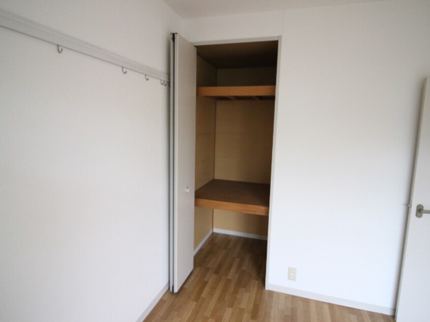 収納 コニ－行幸