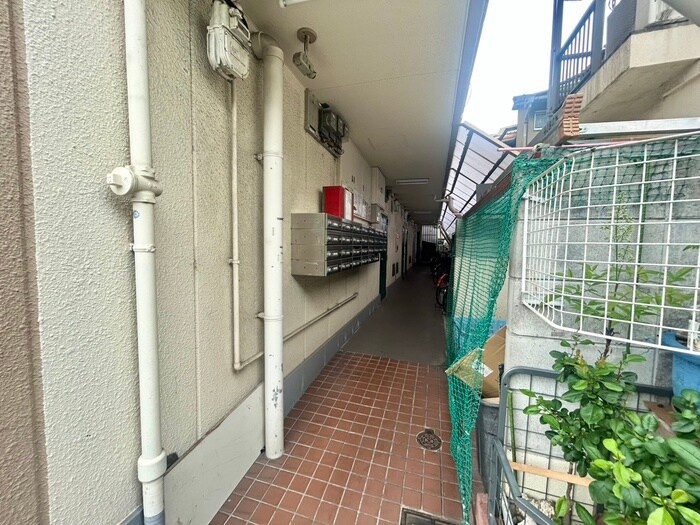 エントランス部分 センチュリ－ハイム鷹合