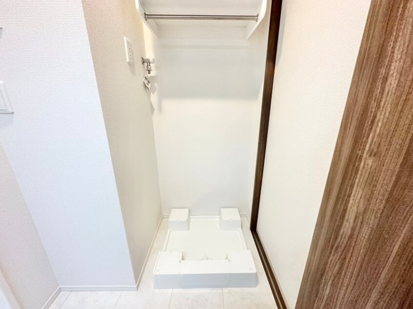 洗濯機置場 Clashist　UMEKITA