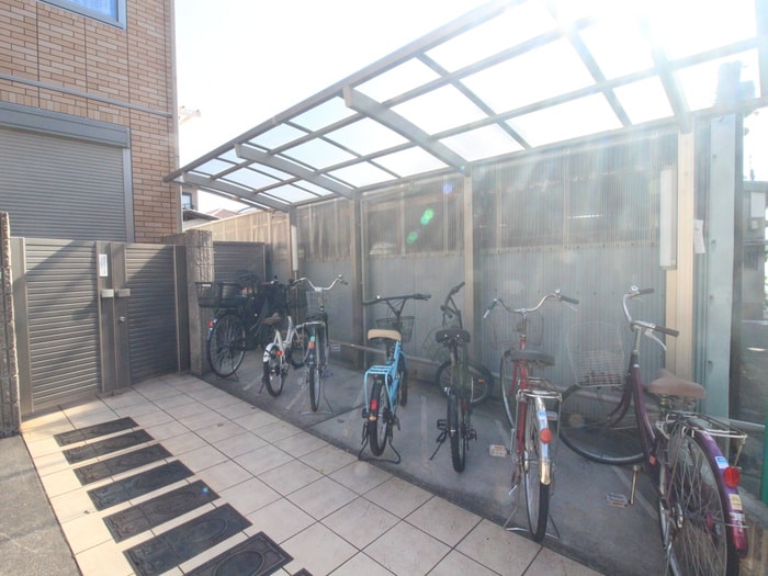 駐輪場 シャルムアベノ