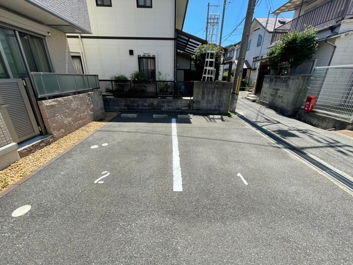 駐車場 ラ　メゾンアンソレイエ板宿