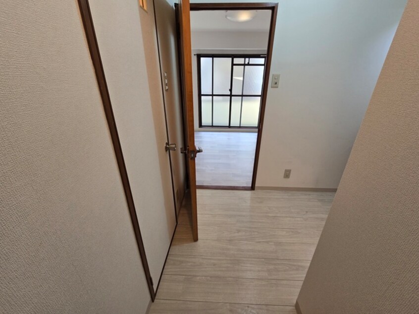 廊下 アベニュー曙