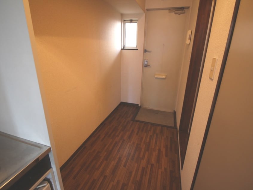 廊下 ＫＴクレヨン