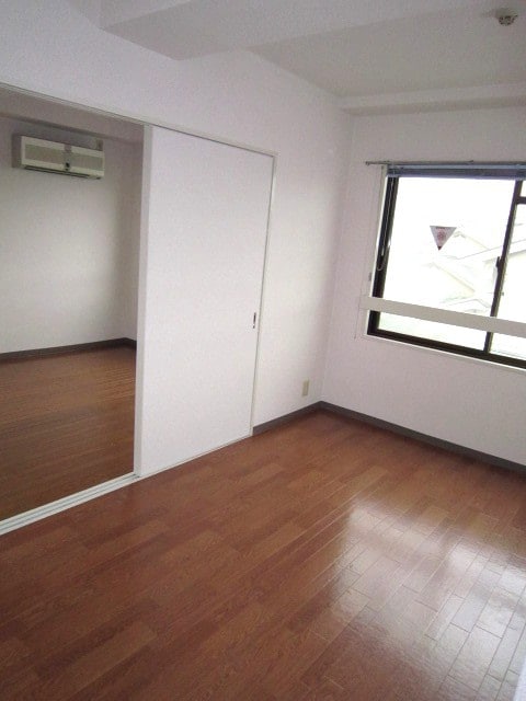 居室 デイブレイク２１０