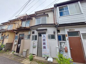 横大路下三栖山殿貸家